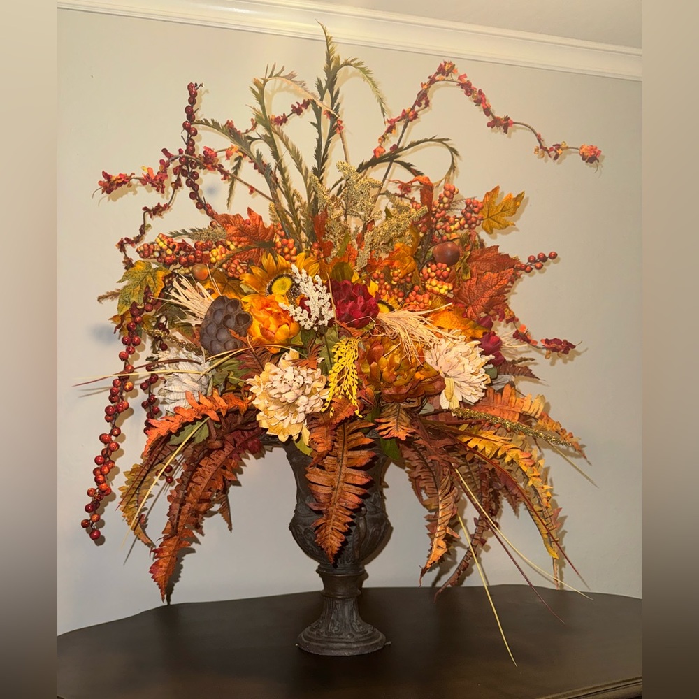 Holiday Statement Centerpiece